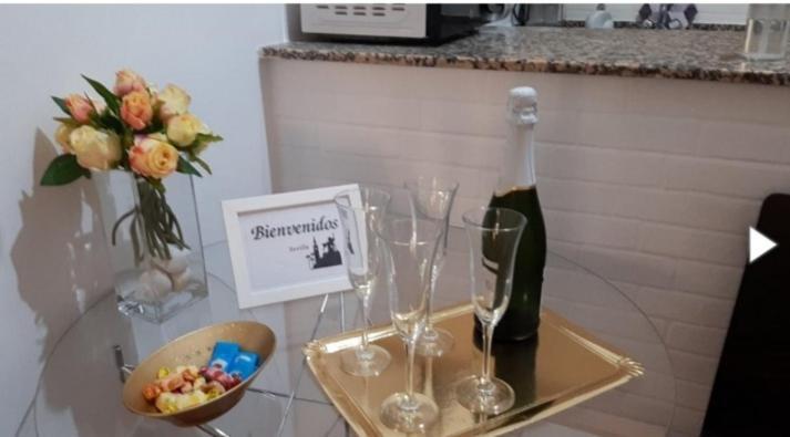 Apartamento Descalzos Sevilla Bagian luar foto