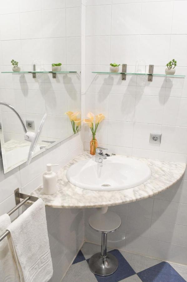 Apartamento Descalzos Sevilla Bagian luar foto