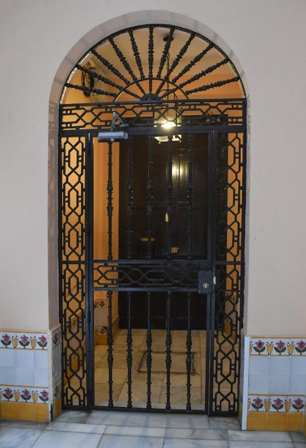 Apartamento Descalzos Sevilla Bagian luar foto